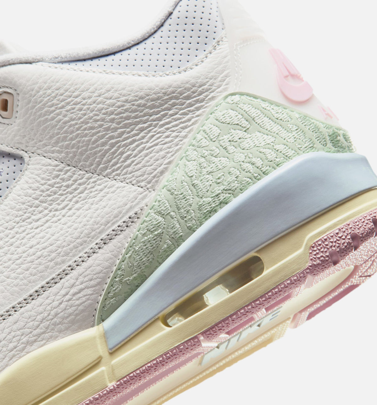 Air Jordan 3 Retro Sail And Jade Aura Men's Lifestyle Shoes - Sail / Jade Aura / Aura / Iced Carmine