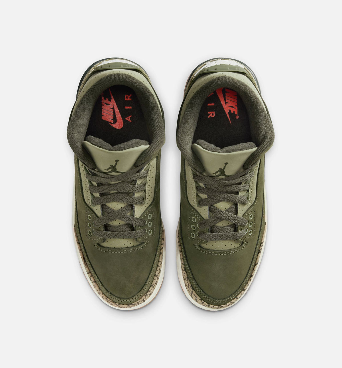 Air Jordan 3 Retro Medium Olive Grade School Lifestyle Shoe – Medium Olive/Sequoia/Neutral Olive/Sail
