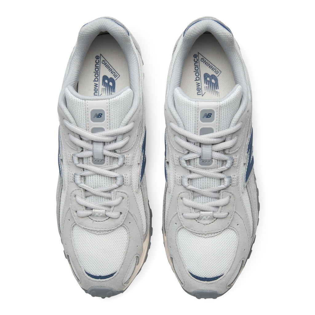 New Balance 204L