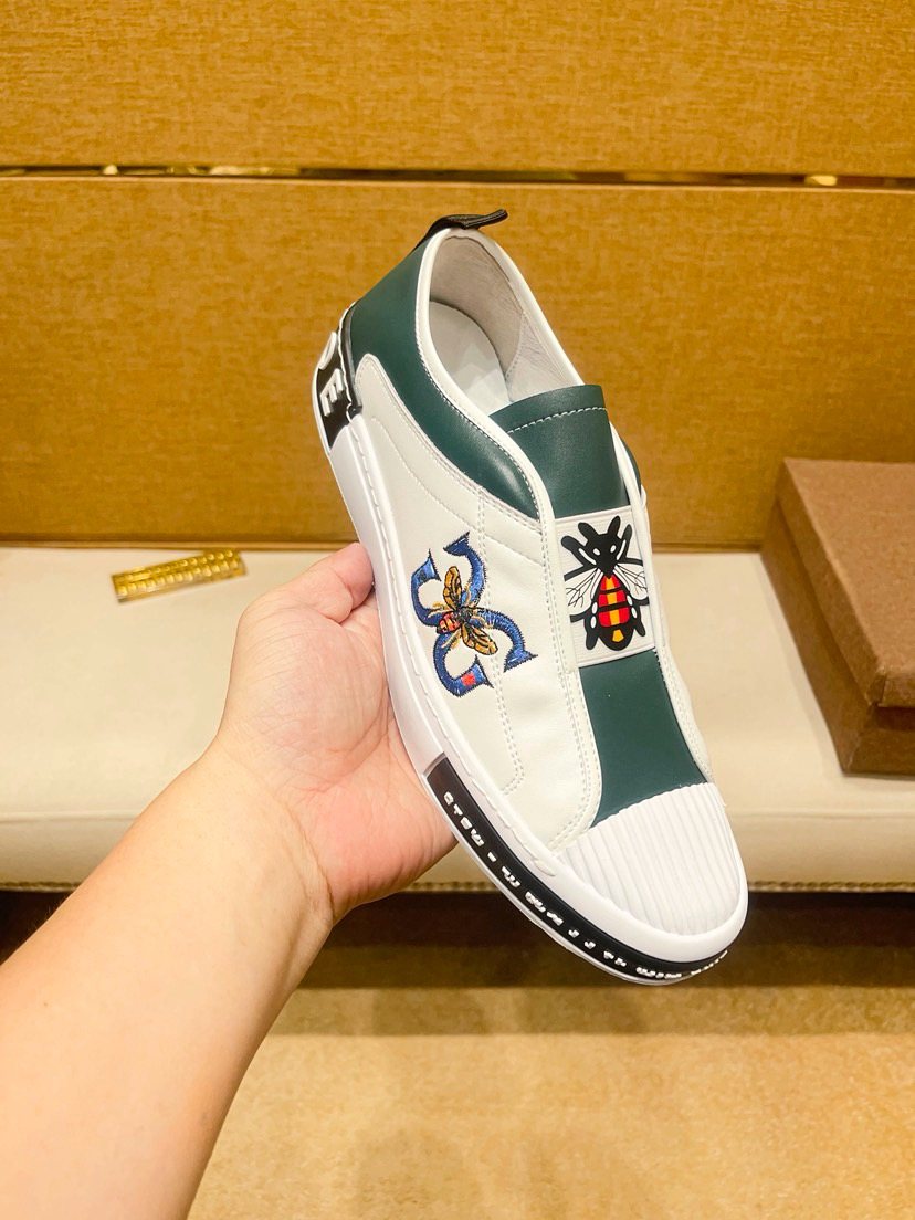 Men's White & Dark Green Embroidered Slip-On Shoes
