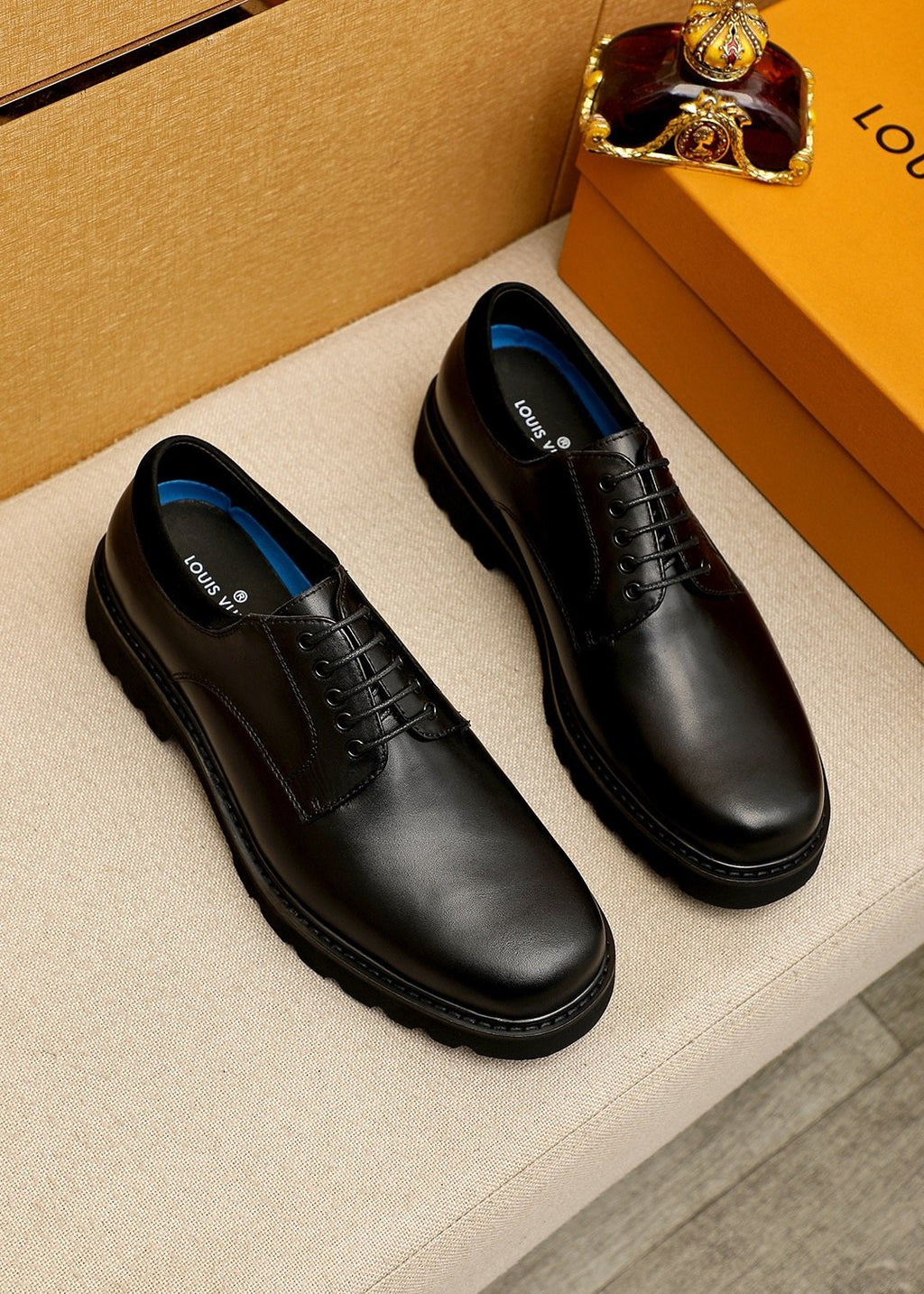 Louis Vuitton Black Lace-Up Business Shoes