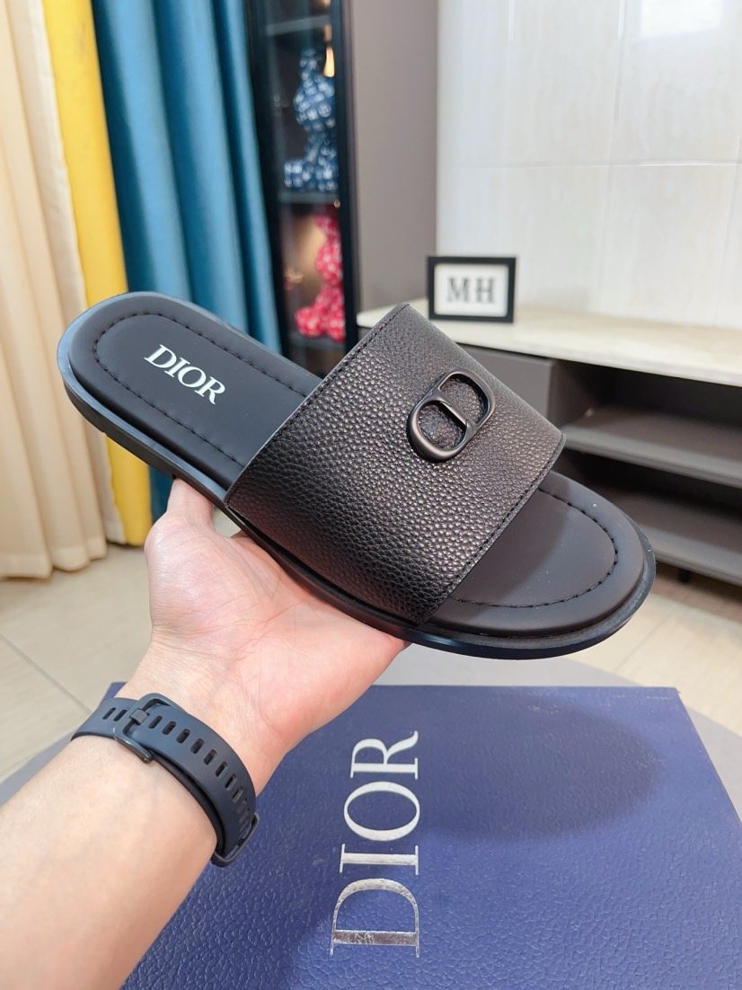 Dior Men's Textured Buckle Slide Sandals