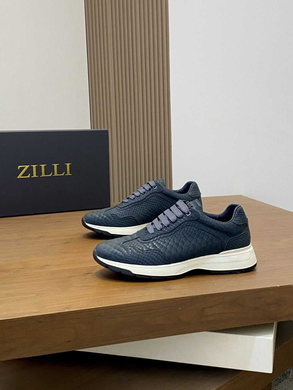 Zilli Men's Textured Low-Top Sneakers - Textured Upper With Stitched Panel Details