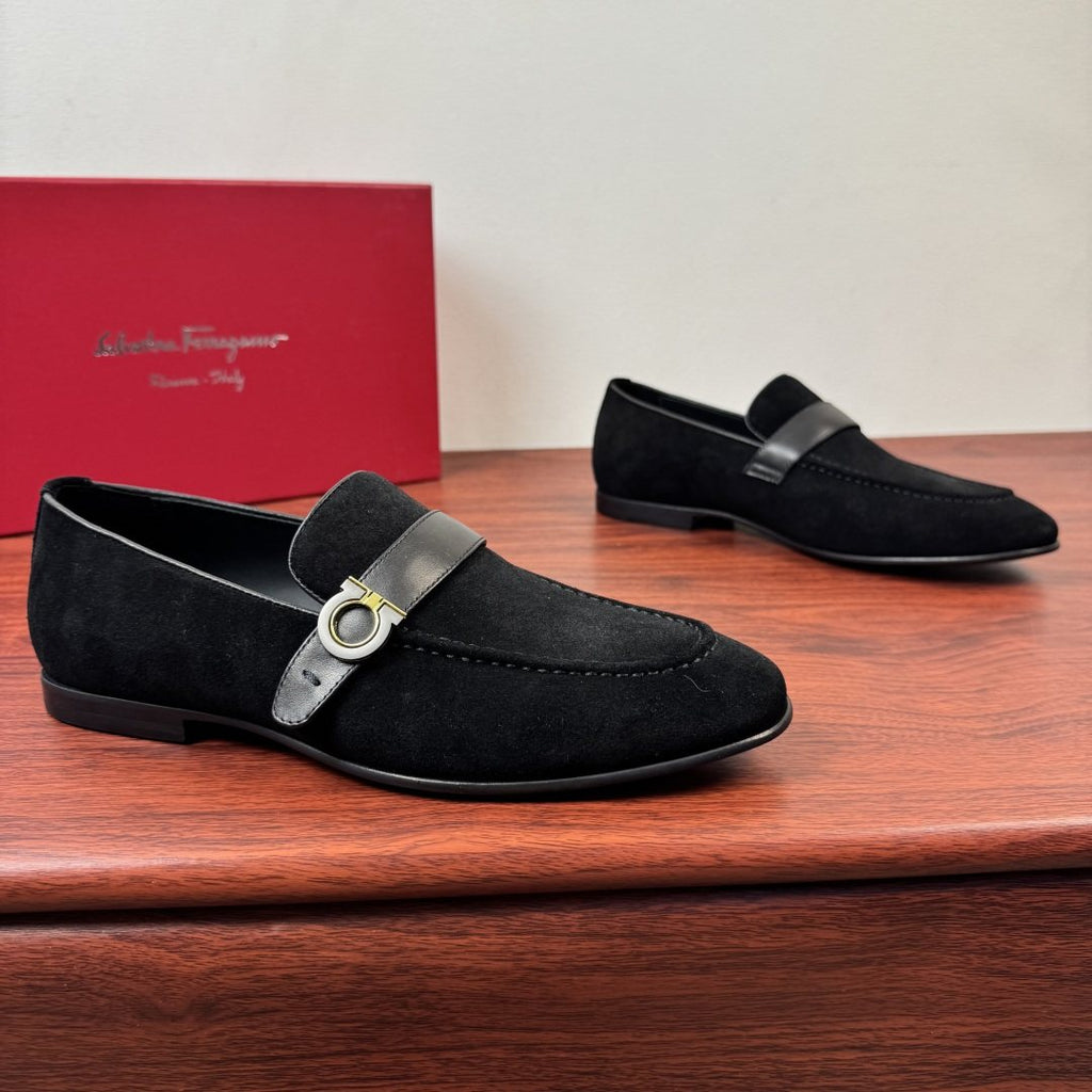 Ferragamo Gancini Buckle Men's Loafers
