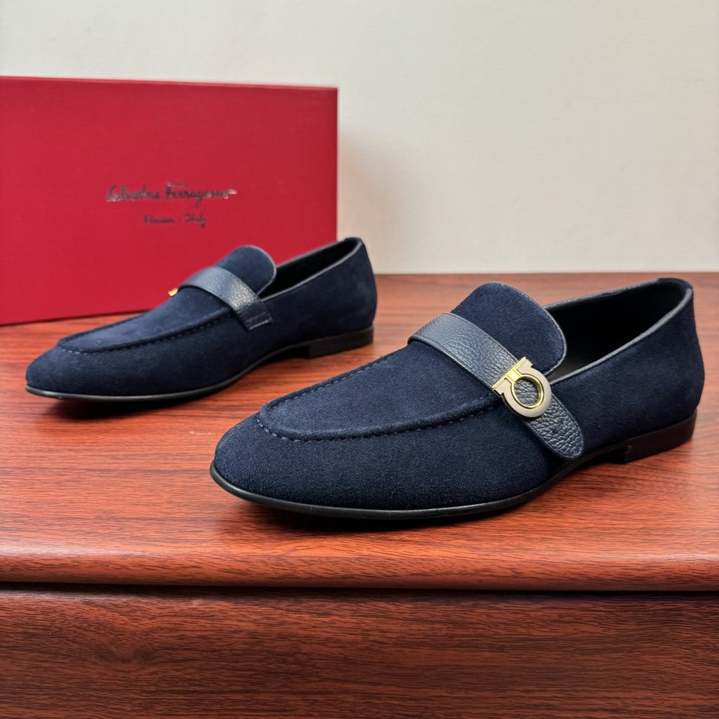 Ferragamo Gancini Buckle Men's Loafers