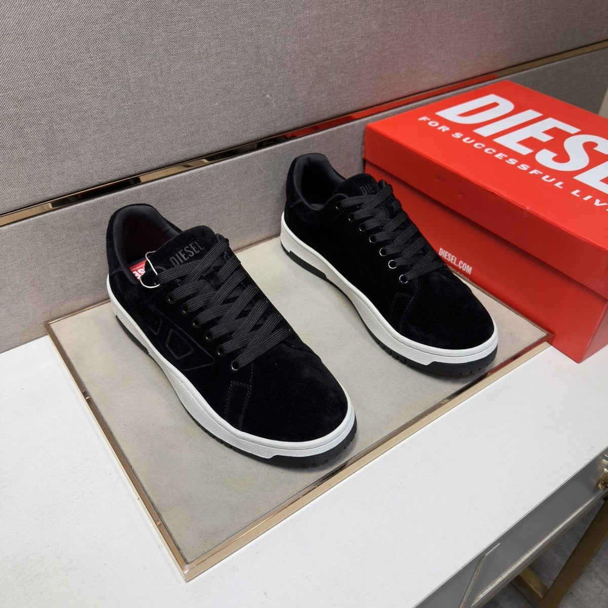 Diesel Men's Low-Top Lace-Up Sneakers - Mesh-Lined Interior