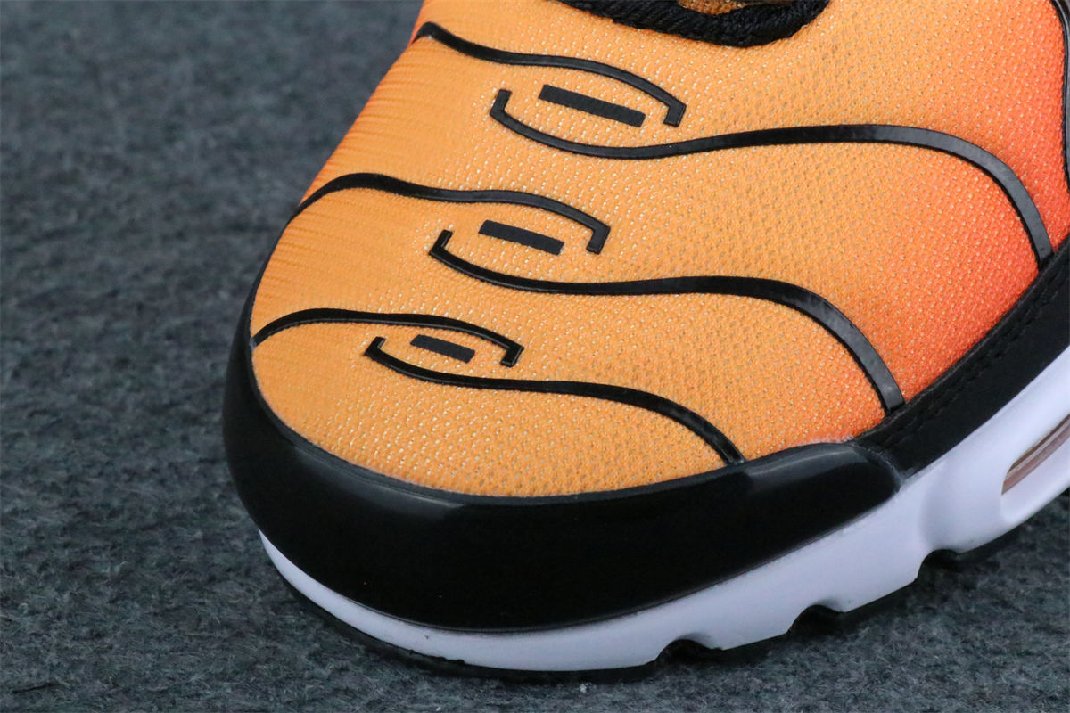 Air Max Plus 'Sunset'